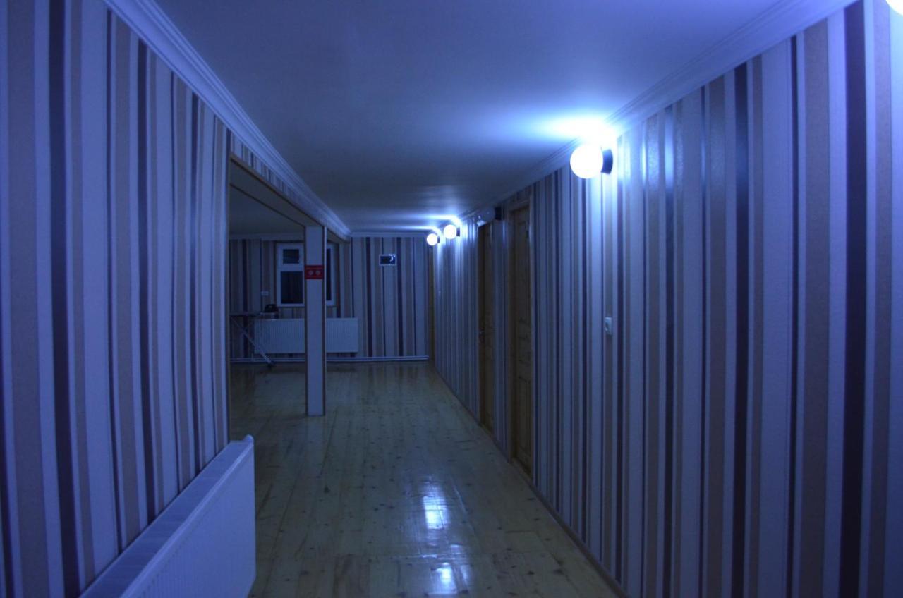 Guesthouse Qarim Местия Екстериор снимка