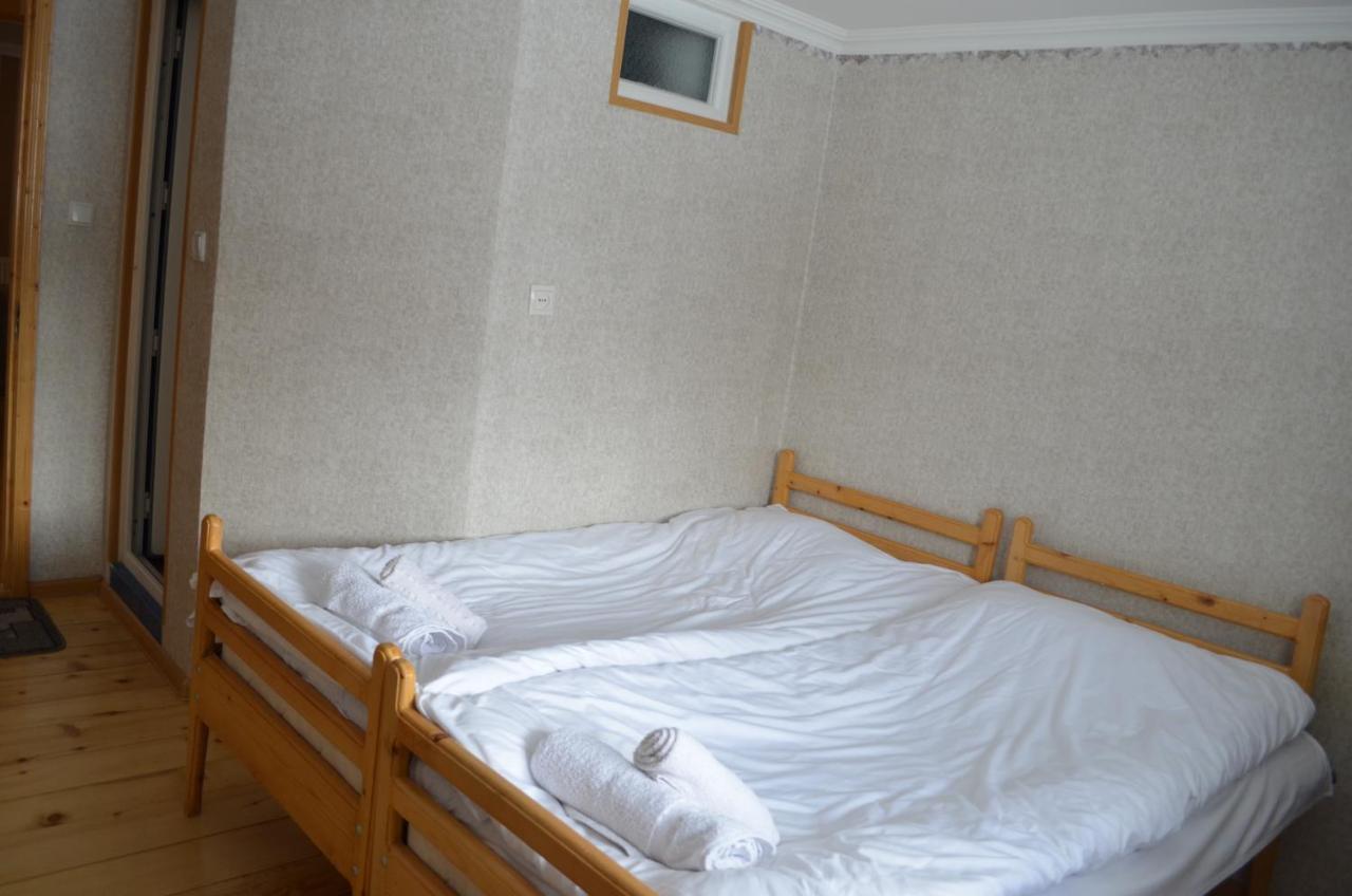 Guesthouse Qarim Местия Екстериор снимка