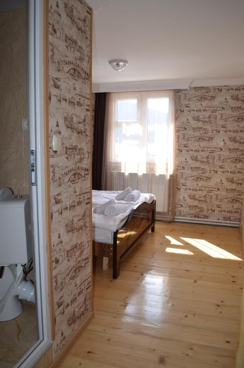 Guesthouse Qarim Местия Екстериор снимка