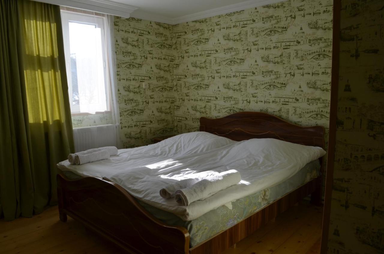 Guesthouse Qarim Местия Екстериор снимка