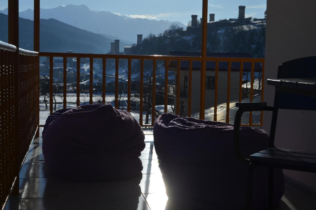 Guesthouse Qarim Местия Екстериор снимка